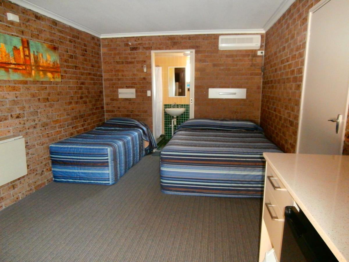 The Canungra Motel Екстер'єр фото