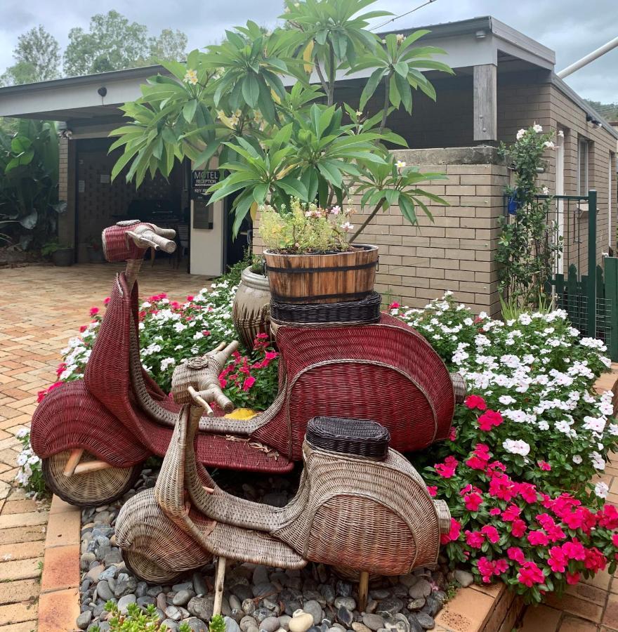 The Canungra Motel Екстер'єр фото
